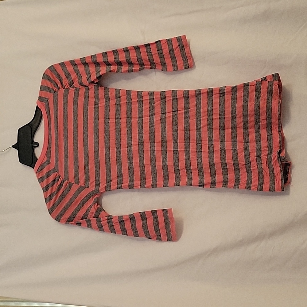 G BY GUESS TOP - Picture 2 of 4